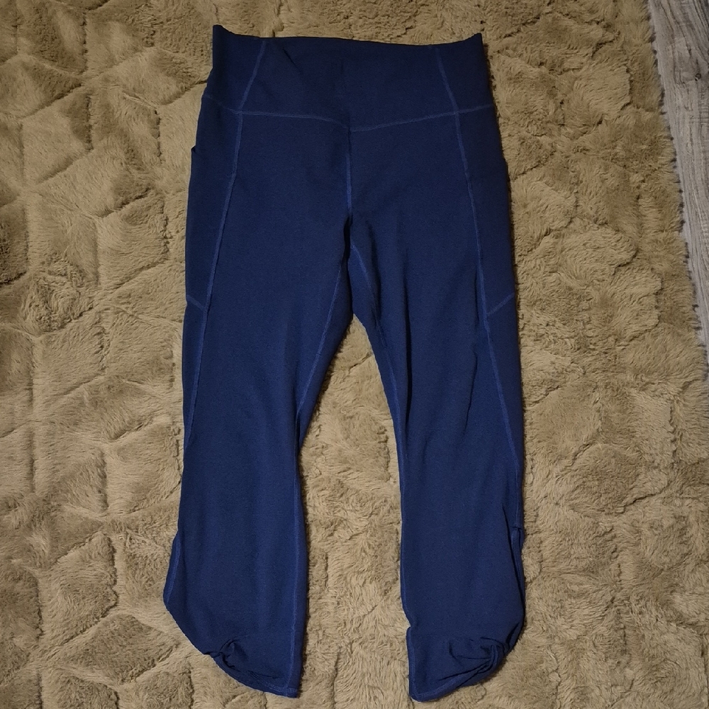 Fabletics Cropped Leggings Sz M